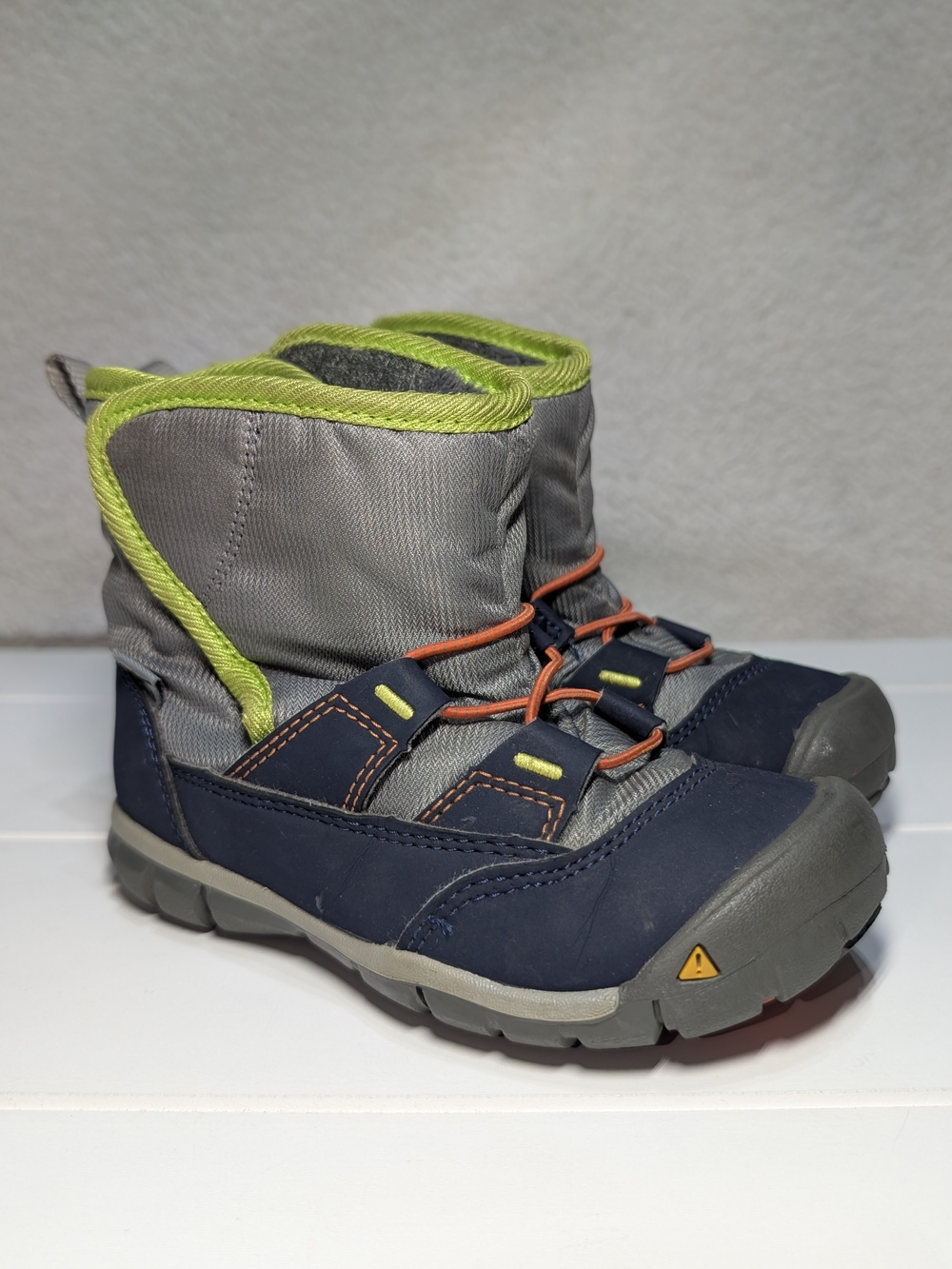 Keen Kids Peek-A-Boot Navy Gray Lime Outdoor Winter Toddler Boy Sz US 9